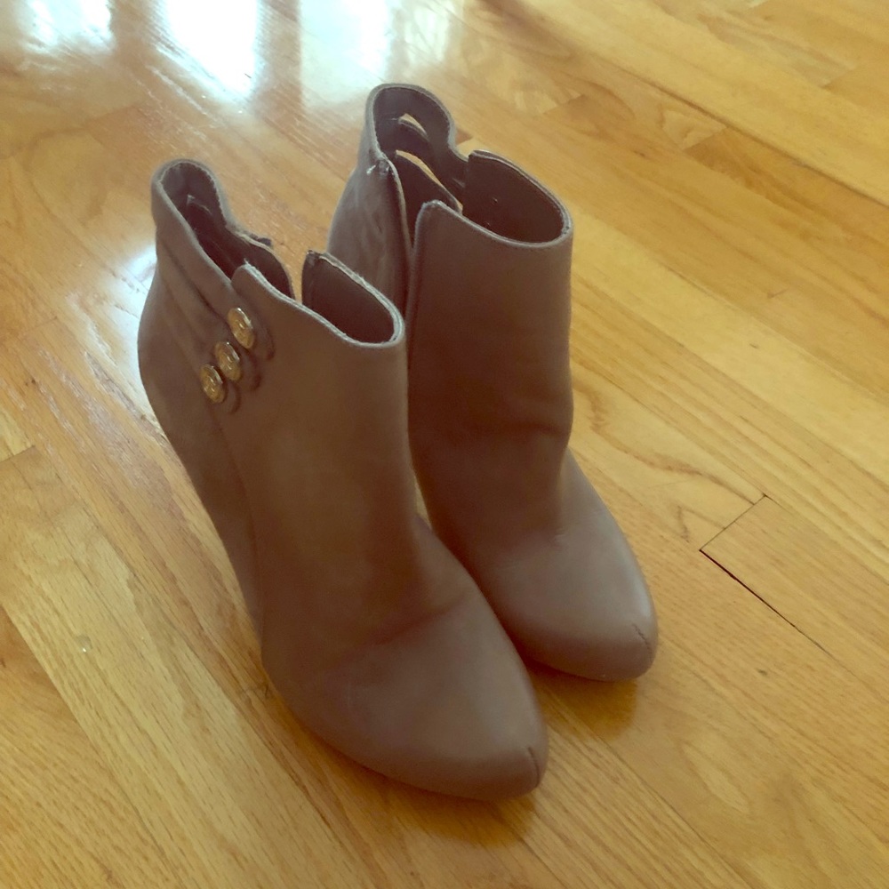 Guess booties